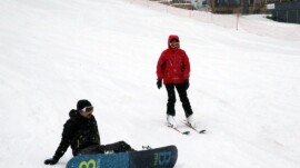Ilgaz Yurduntepe Kayak Merkezi’nde mart ayında kayak yapılıyor