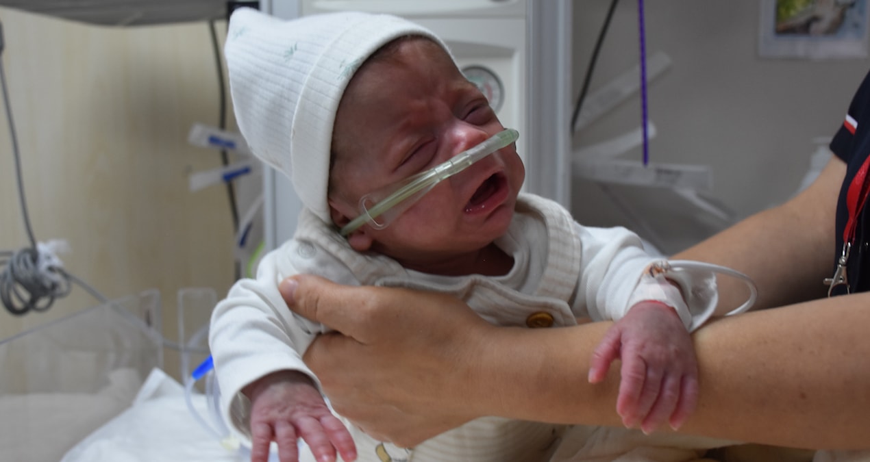 25 haftalık doğan Metin Alp bebek hayata tutundu