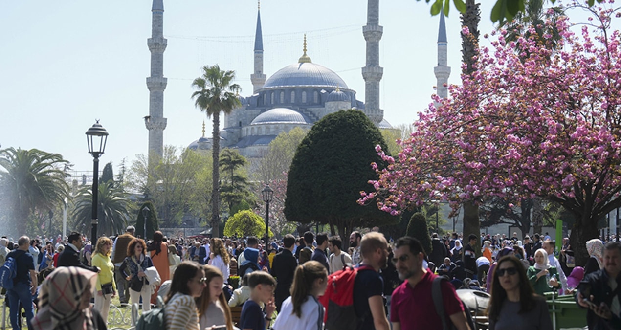 İstanbul’da 550 binden fazla izinli yabancı var
