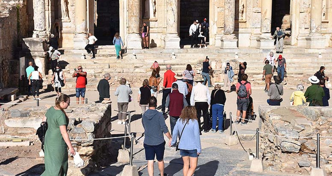 1 milyon 111 bin kişi müze ve ören yerlerini ziyaret etti