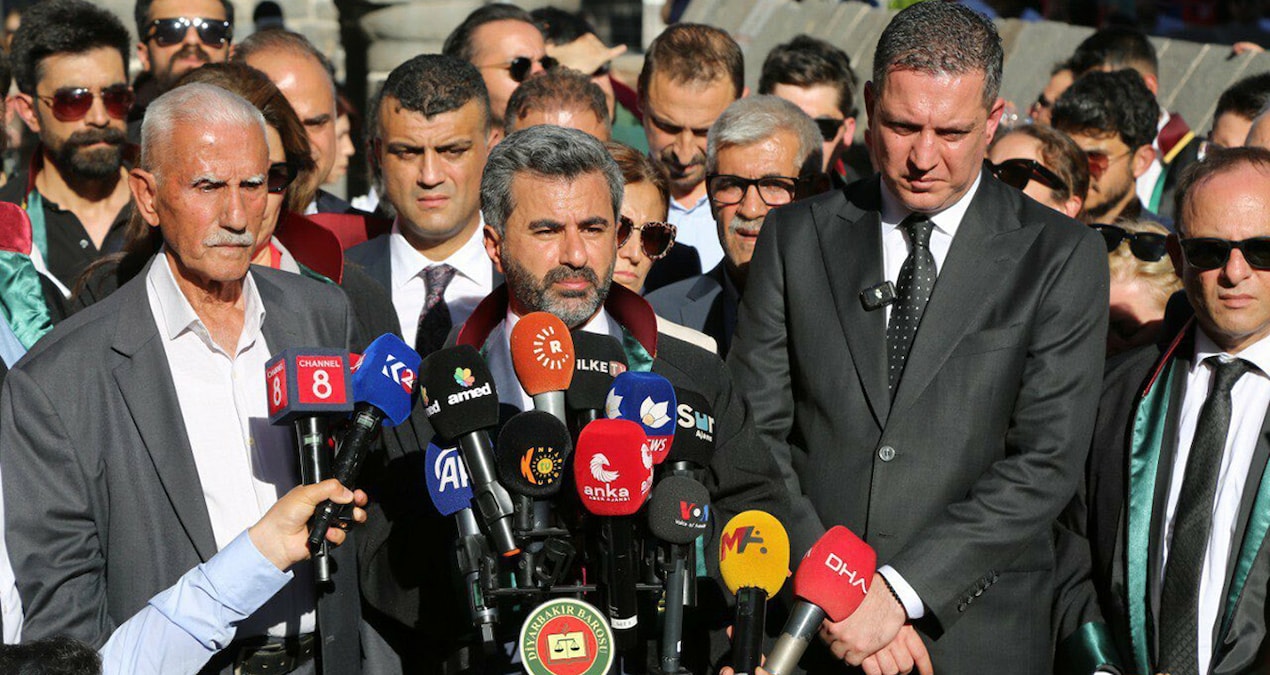 75 baro başkanlığından Tahir Elçi açıklaması