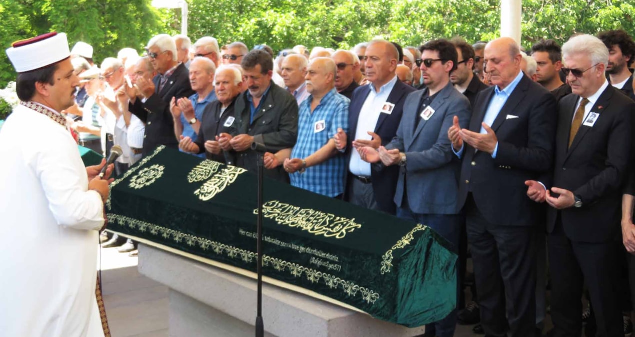 Ahmet Uğurlu’ya veda…