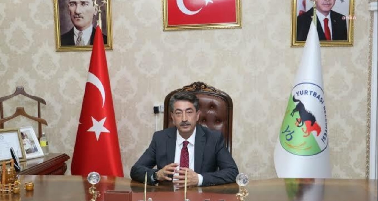 AKP’li belediyede maaş krizi! Başkan açıkladı…