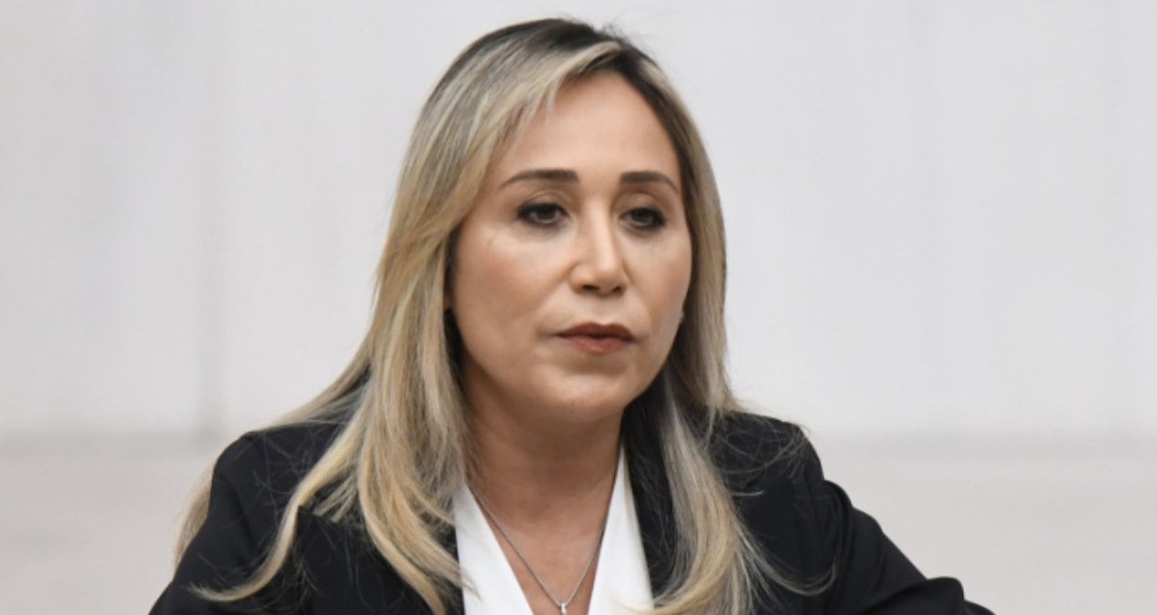 AKP’li doktor vekil sağlıkçılara saldırdı