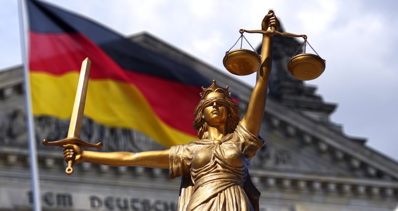 Almanya’da mültecilere yardım tartışması