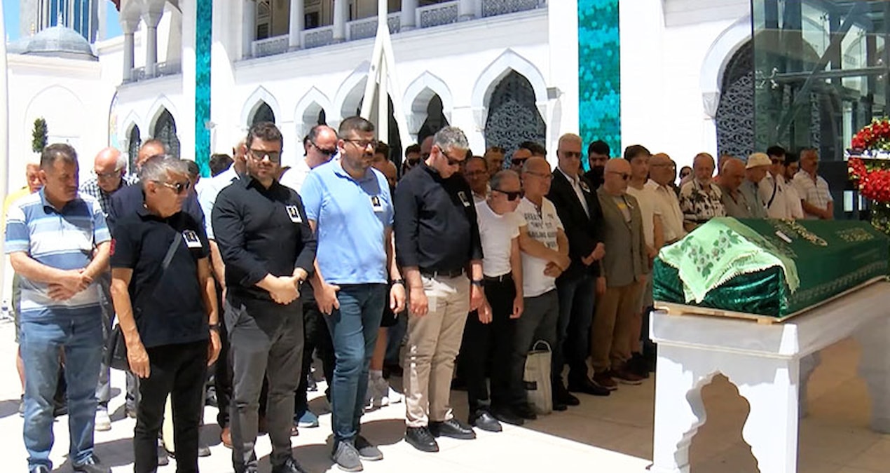 Aşk-ı Memnu’nun Şayeste’si Fatma Karanfil’e vefasızlık