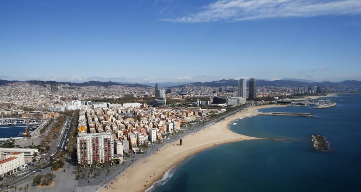 Barselona’da turistlere ev kiralama uygulamasına yasak: ‘Yerel halk ödeyemiyor’