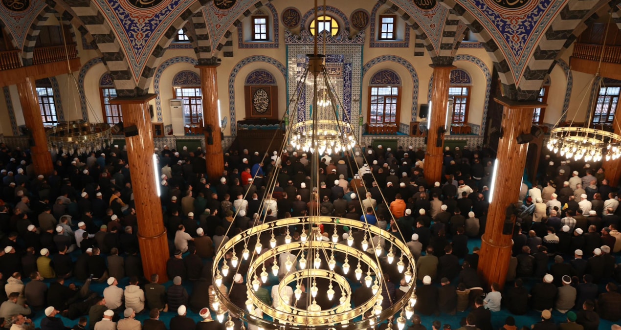 Bayram namazı saati kaçta? İstanbul Ankara İzmir ve il il bayram namazı saatleri…