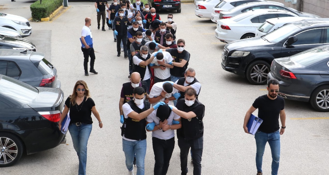 Dört şehirde operasyon… 145 kadına işlem yapıldı, 23 milyon lira ele geçirildi