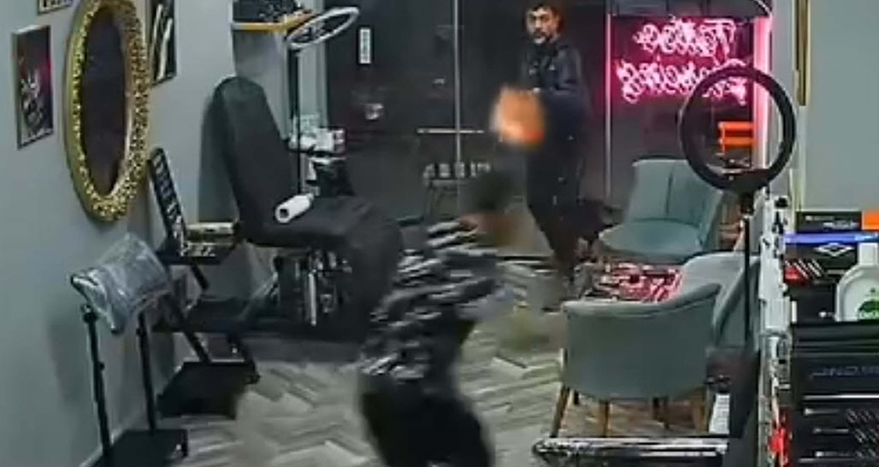 Dövmecilerin ‘müşteri kapma’ tartışmasında silahlar konuştu