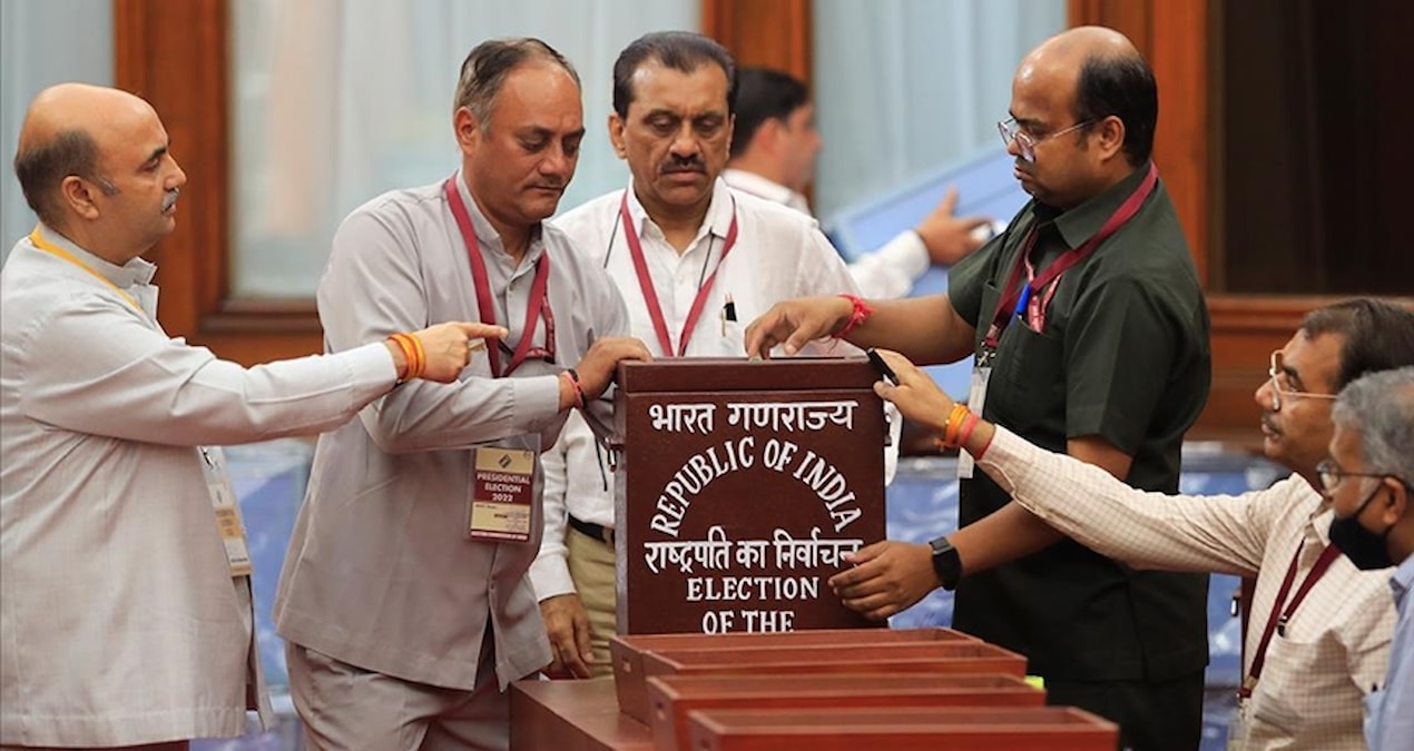 Dünyanın en büyük seçiminde muhalefetten sürpriz yükseliş