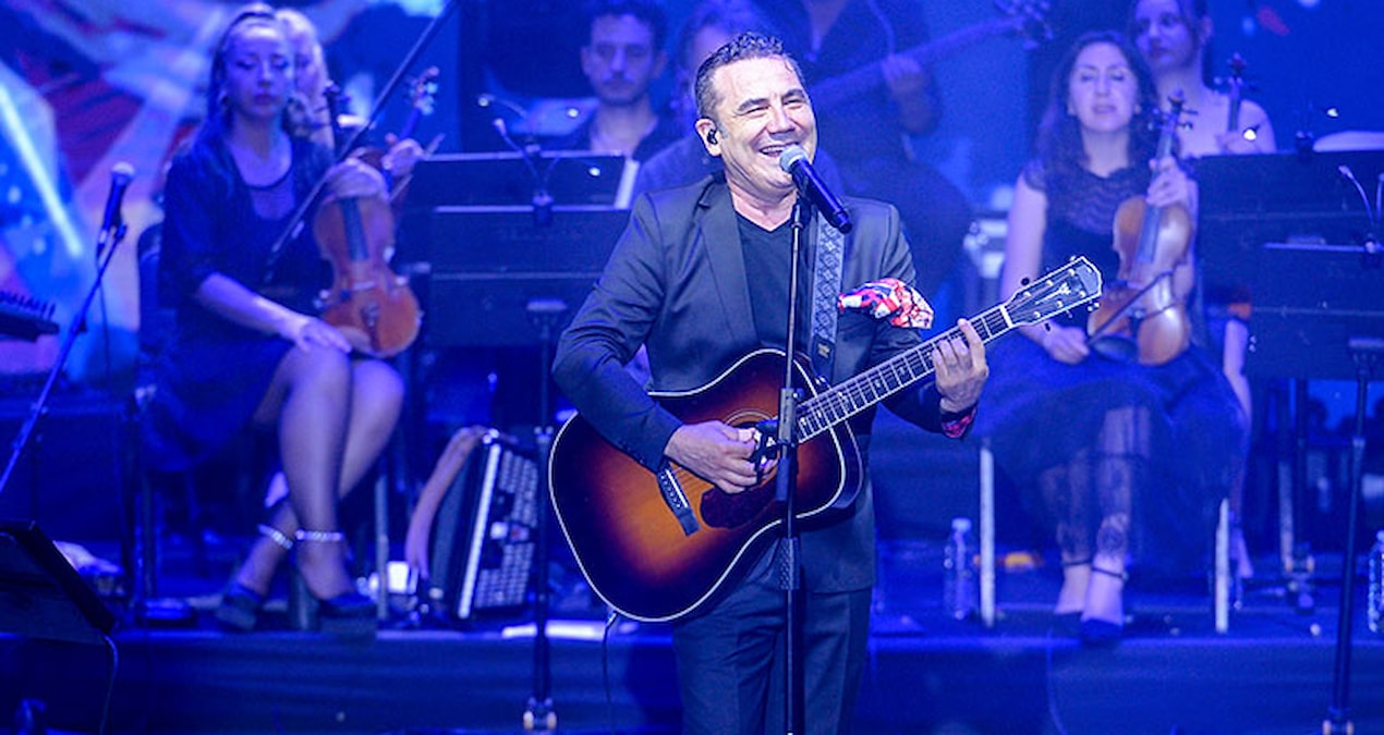 Ferhat Göçer 25. sanat yılını kutladı