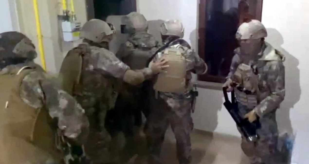 Hesaplarında 63 milyon liralık işlem tespit edildi… 19 ilde operasyon