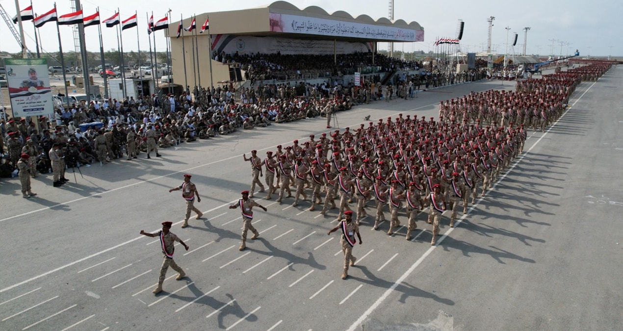 Husiler: “ABD ve İngiltere, Hudeyde Havalimanı’na 30 saldırı düzenledi”