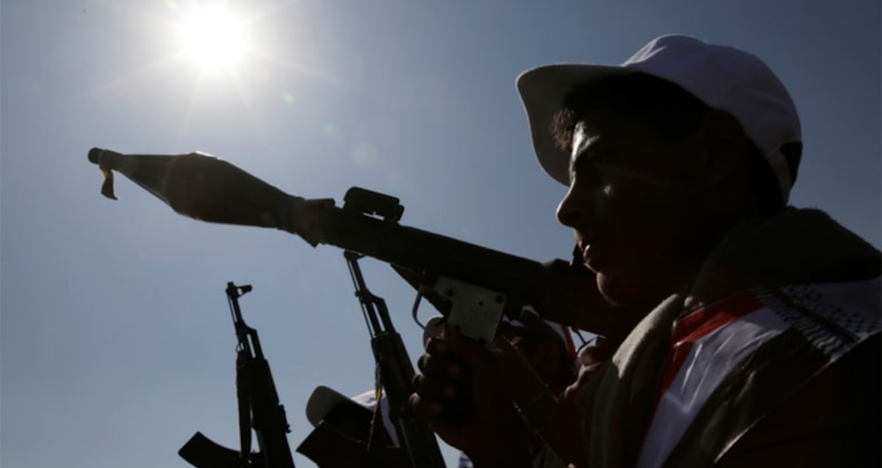 Husiler: Üç gemiyi vurduk