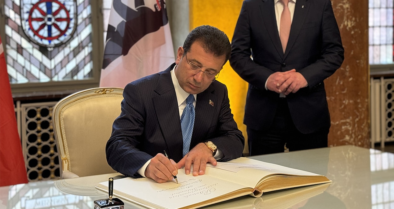İmamoğlu ‘Altın Defter’i imzaladı