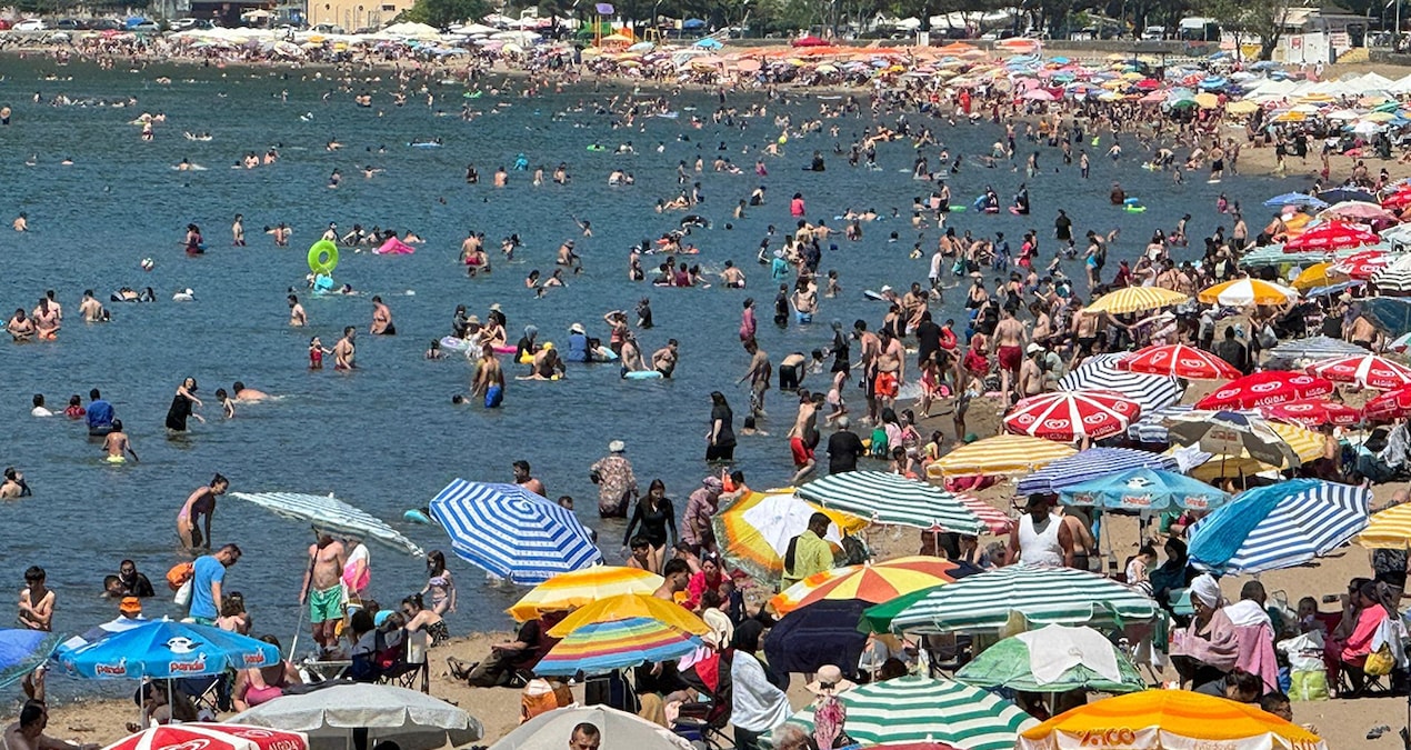 İnkumu doldu, jandarma yolu kesti