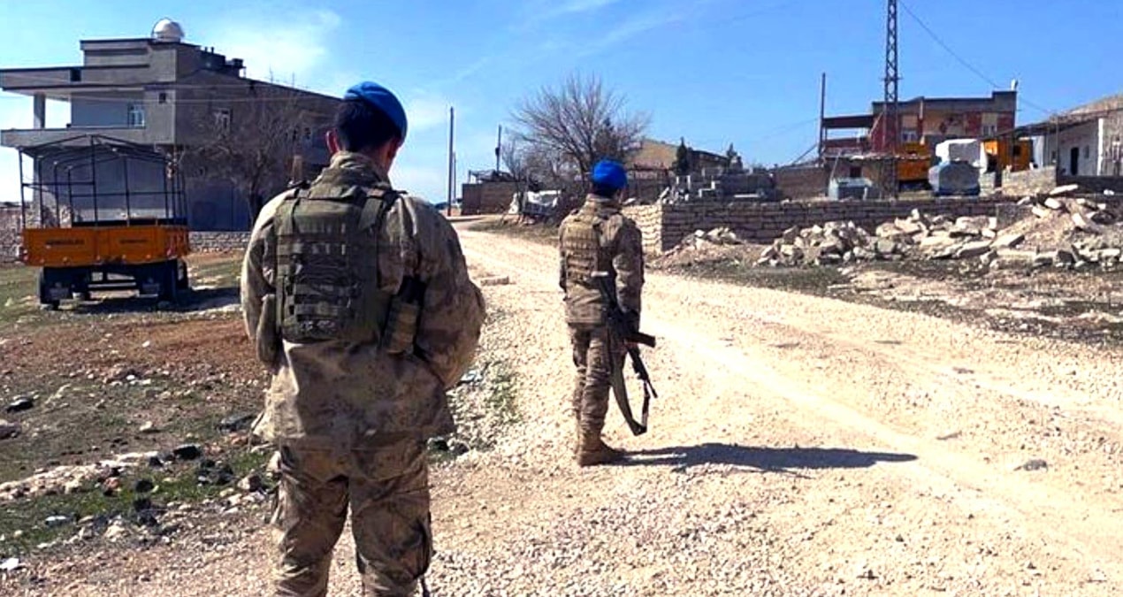 İple sınır ölçme kavgasında silahlarını çektiler: 2 ölü