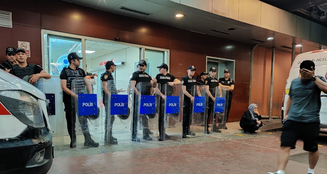 İstanbul’da hastanede silahlı çatışma… Yaralılar var