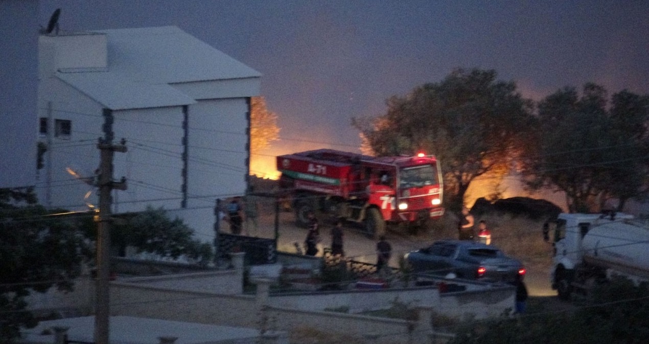 İzmir’de otluk alanda yangın