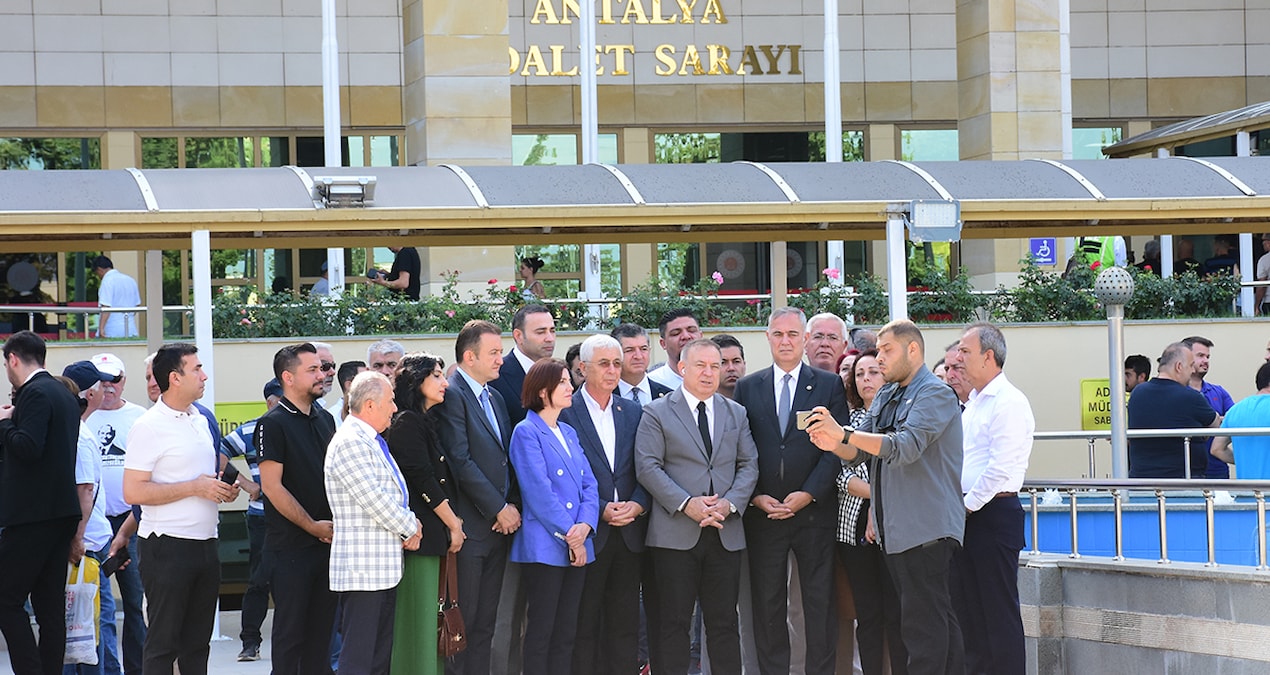 Kepez Belediye Başkanı Kocagöz tahliye edildi