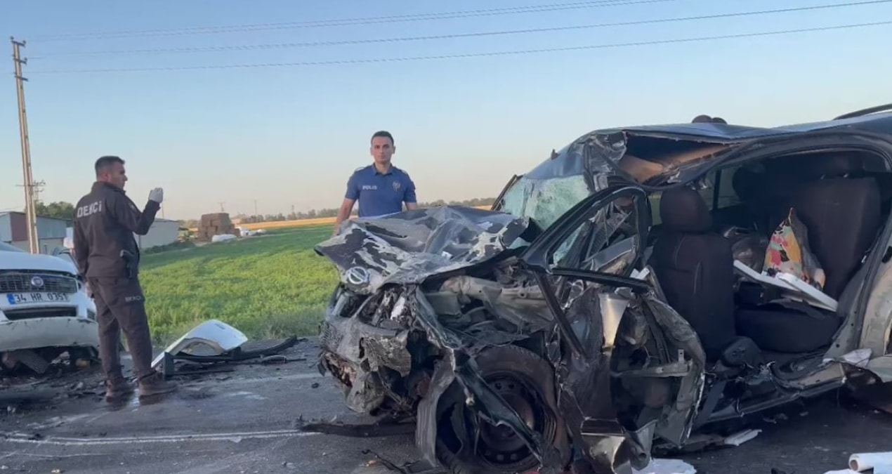 Konya’da feci kaza! Araçlar hurdaya döndü: 4 ölü