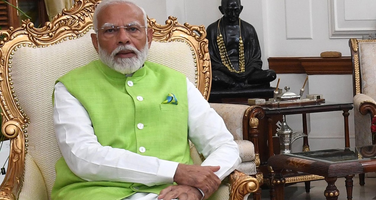 Modi üçüncü kez başbakan olarak yemin etti