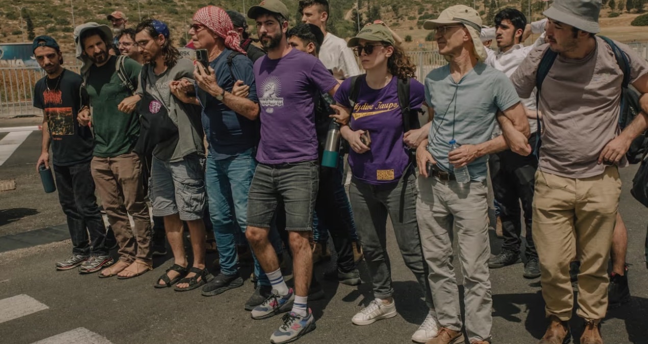 Nefrete karşı dayanışma: Gazze’ye yardımları koruyan İsrailliler