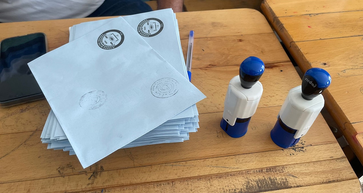 Oy verme işlemi bitti! Sandıklar açılıyor…