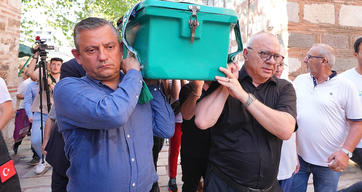 Özel, MHP’li ismin cenazesine katıldı