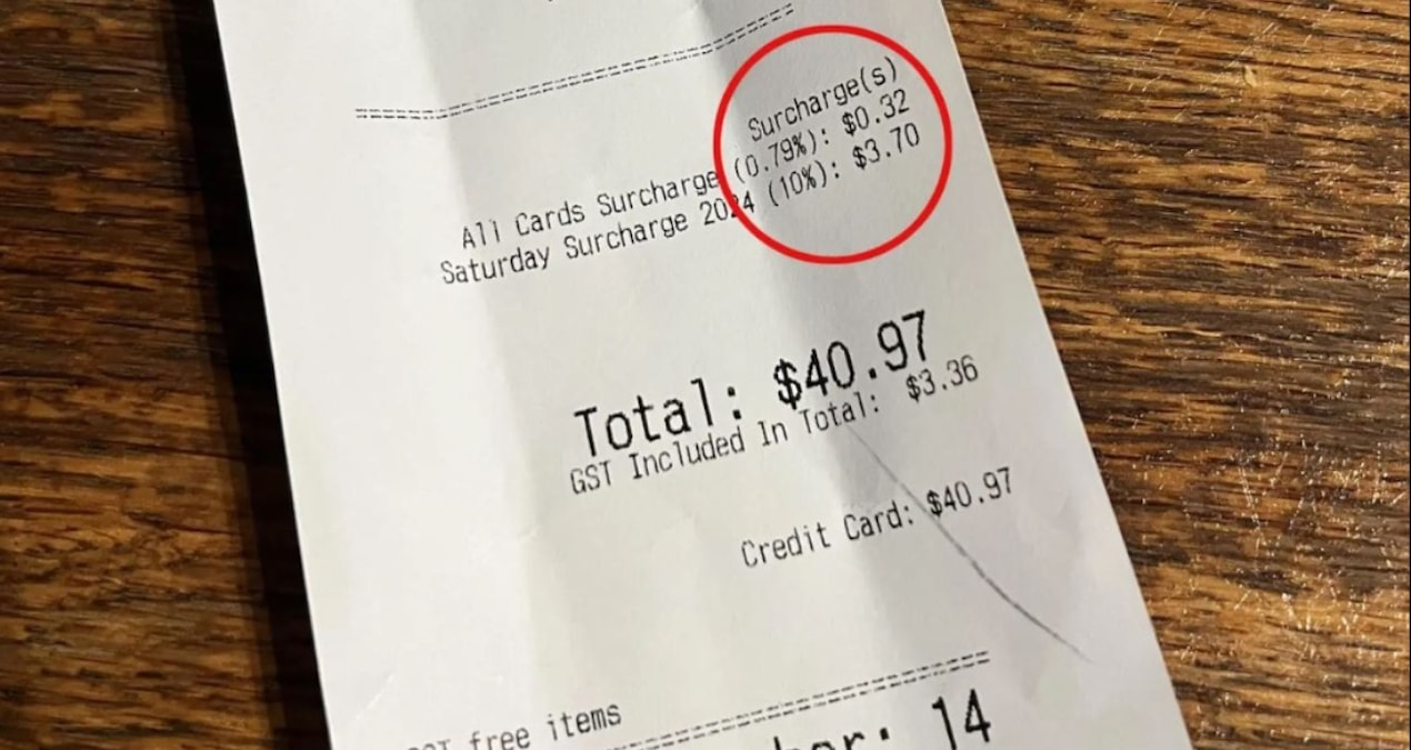 Restoran fişindeki detay şaşkına çevirdi: Hafta sonu için ekstra para aldılar