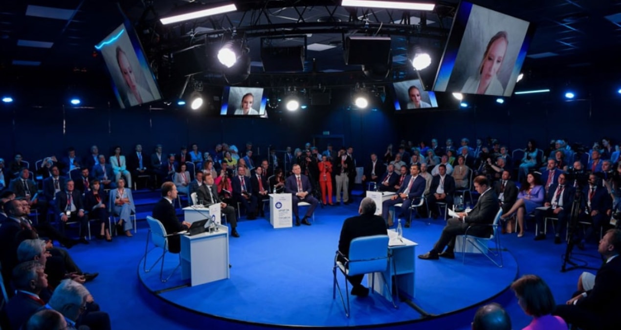 “Rusya’nın Davosu”nda Putin’in kızları ortaya çıktı