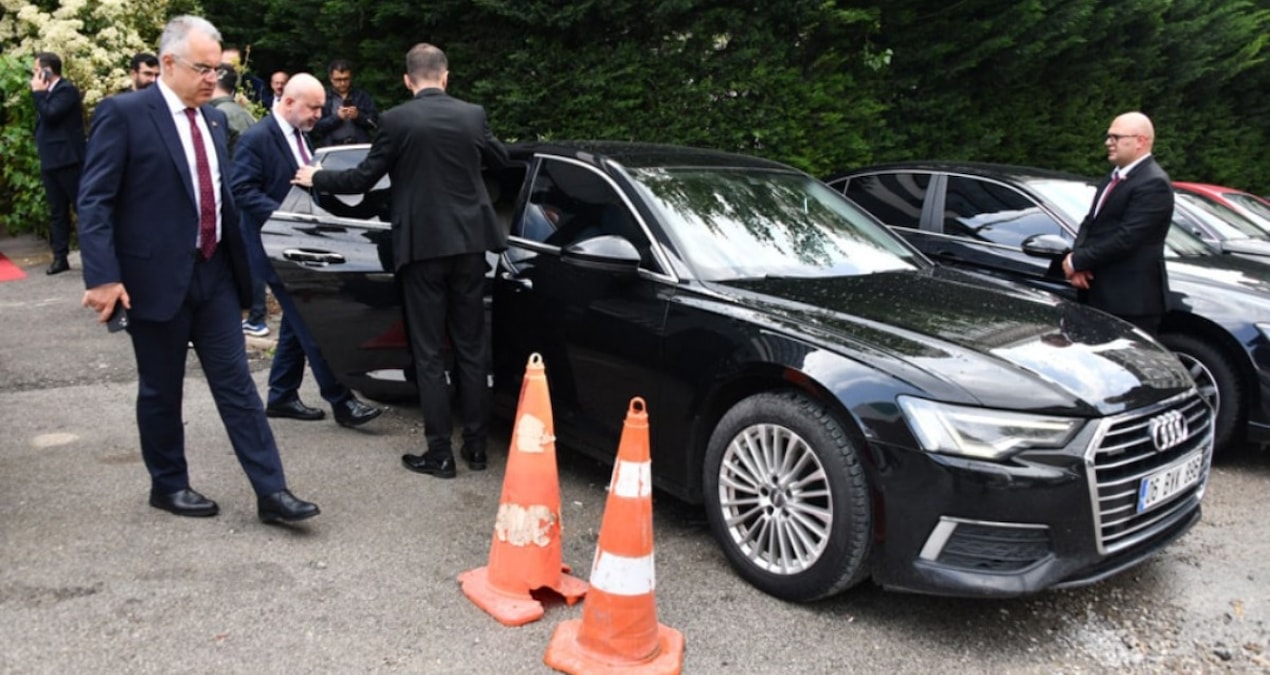 SGK Başkanı’nın mekik aracı da tasarrufa takıldı