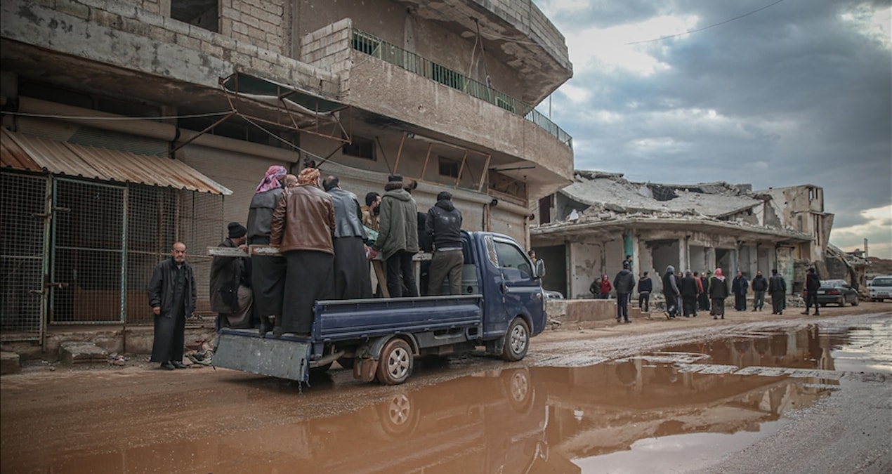 Suriye’nin güneyinde ordu ile yerel gruplar arasında şiddetli çatışma