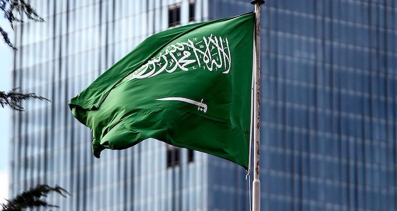 Suudi Arabistan’dan vatandaşlarına: Lübnan’ı terk edin