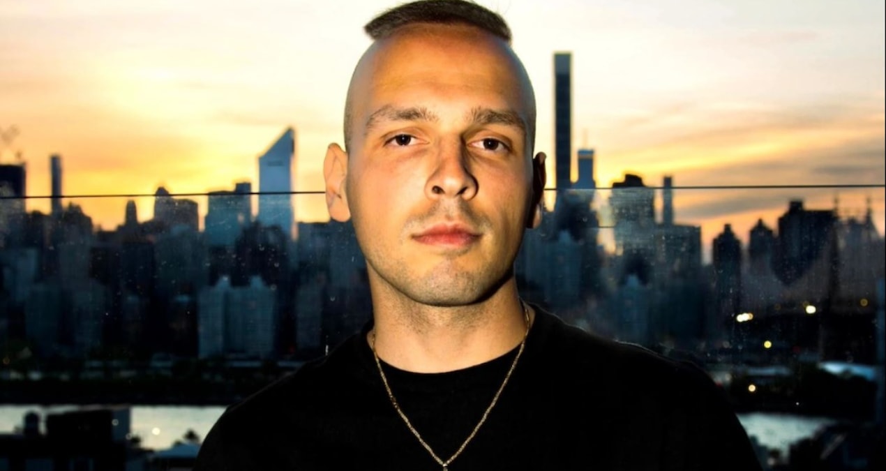 Türk büyükelçilik çalışanının oğlu sokakta öldürüldü