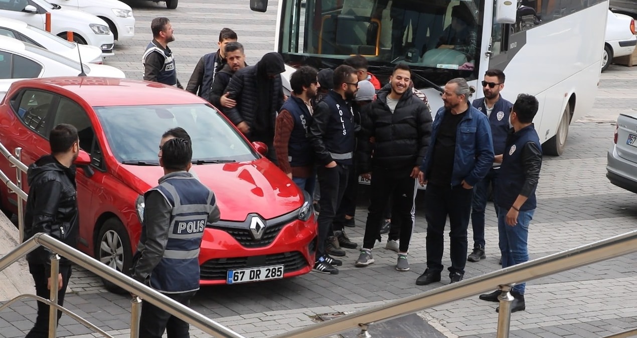 Uyuşturucu çetesi üniversiteli gence kâbusu yaşattı: Tahta kaşıkla cinsel saldırı, işkence, ölüm tehdidi