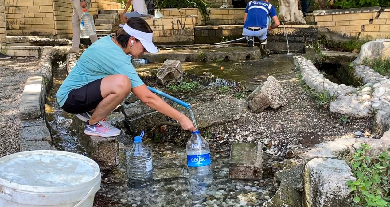 ‘Varlık’ ya da ‘bolluk’ kuyruğu! Suya koştular