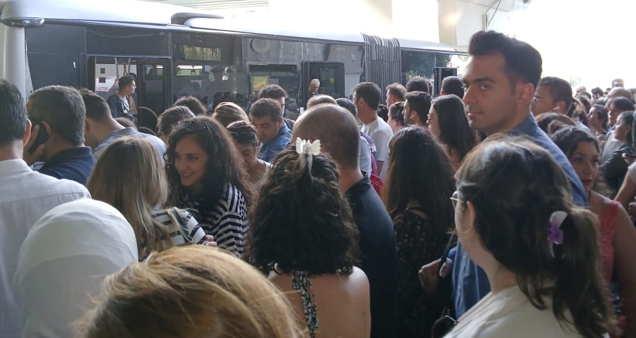 Yine metrobüs, yine arıza