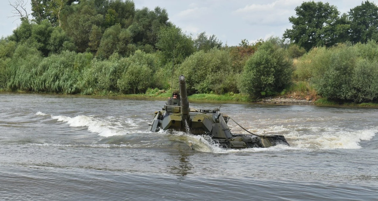 Yunanistan nehir geçme tatbikatlarını artırdı