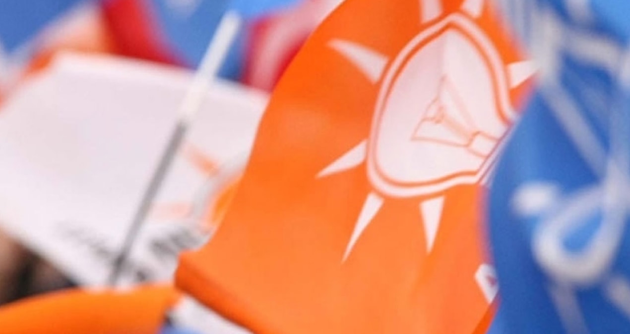 AKP’den delegelere anket