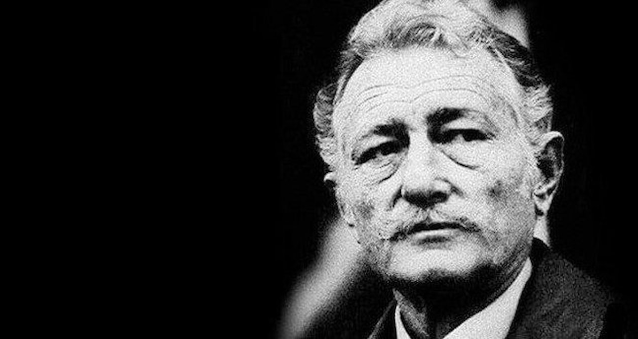 İzmir’e Süleyman Seba heykeli