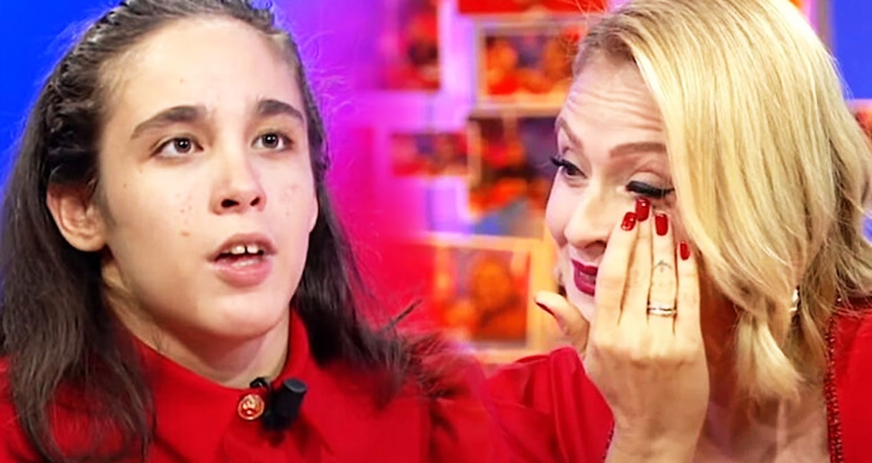 Kızı Melisa’yı programına konuk eden Ceyda Düvenci’nin duygusal anları