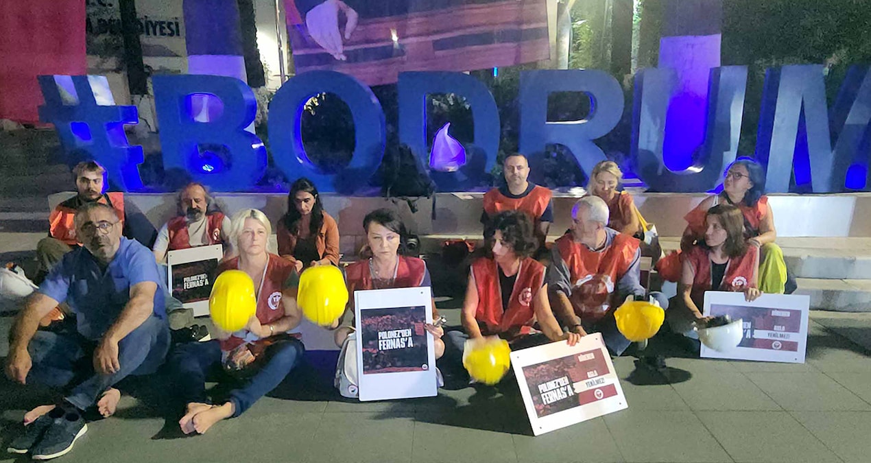 Muğla’da madencilere baretli destek: ‘Ayaklar çıplak, karınlar aç’