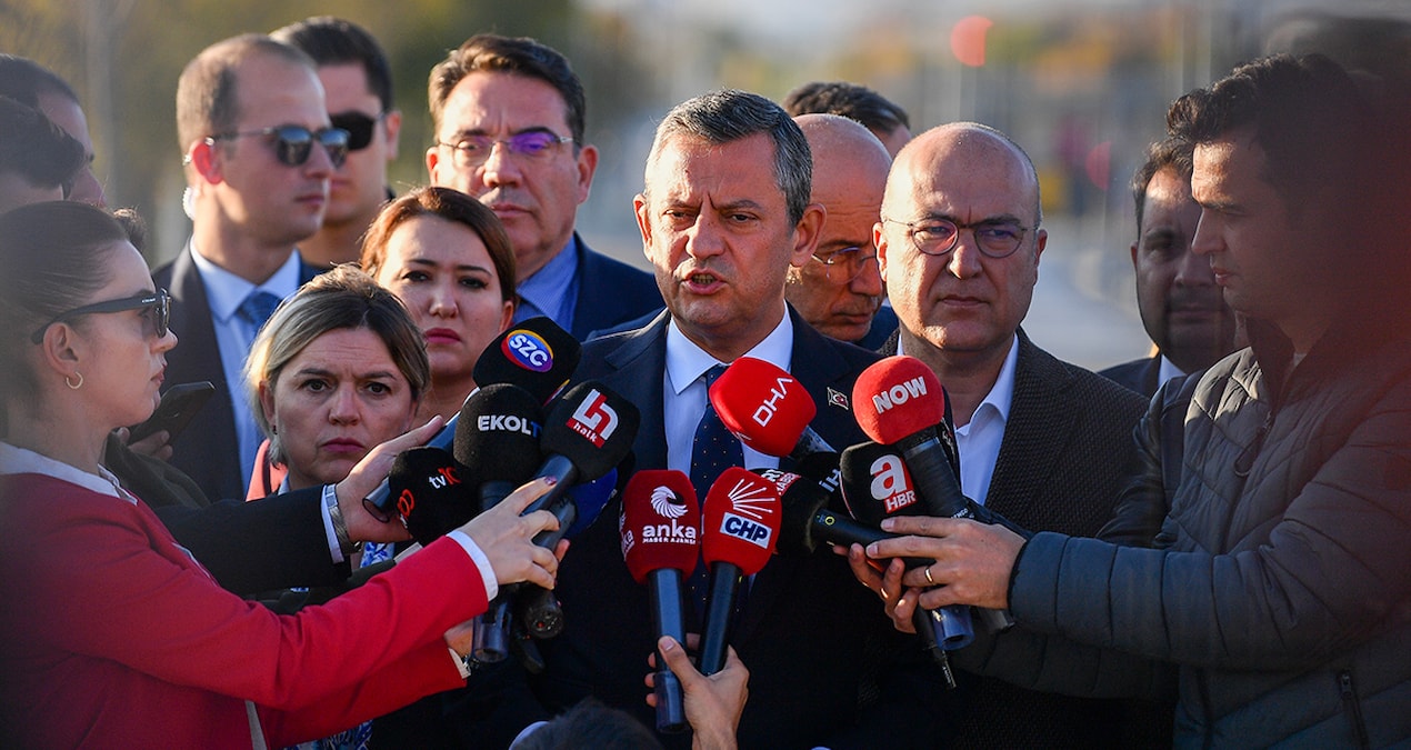 Özel’den Bahçeli’nin önerisine eleştiri: Öcalan illa o kürsüye gelmek zorunda değil