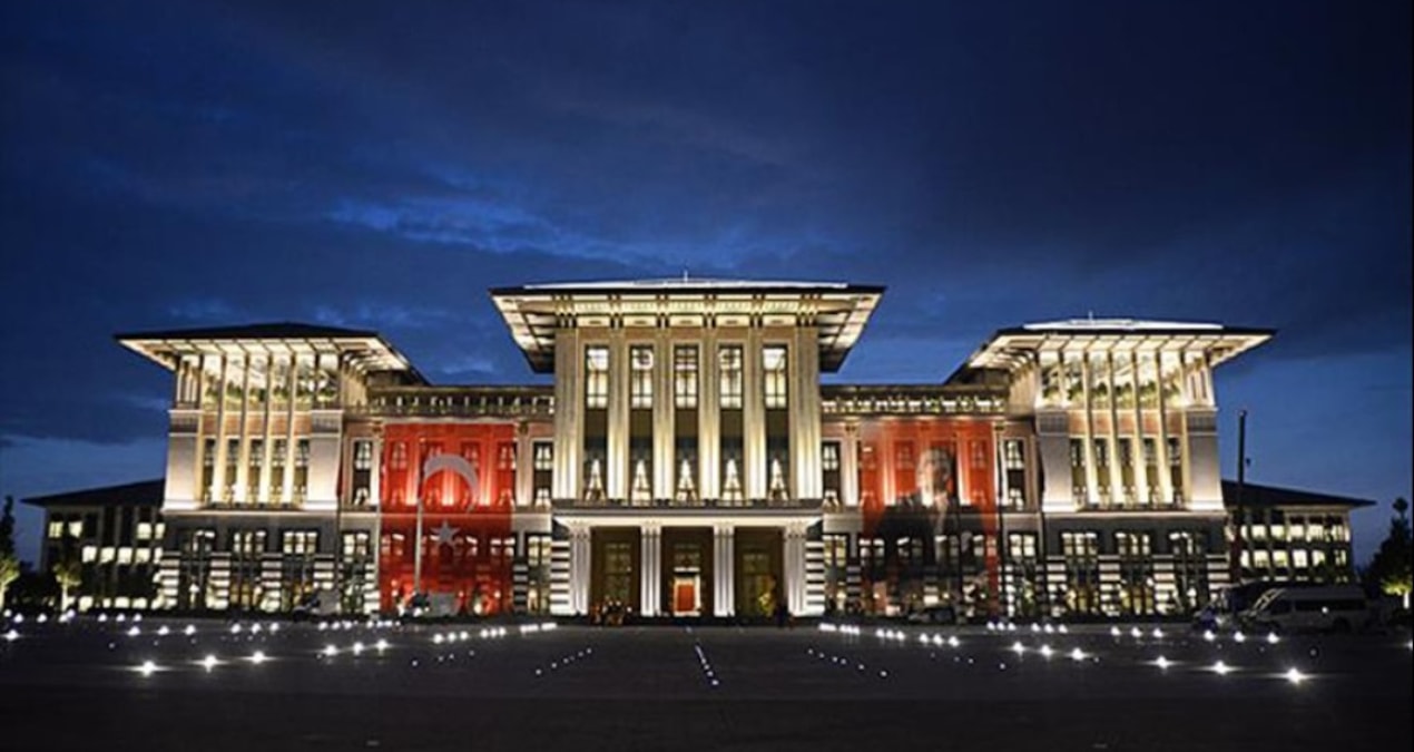 Saray bir ayda 504 milyon lira harcadı
