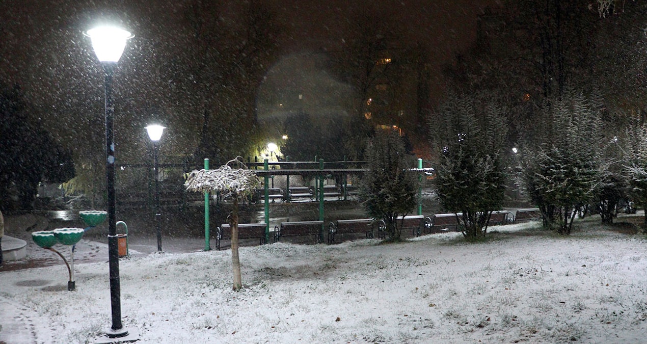 Ankara beyaza büründü: Ekipler teyakkuza geçti