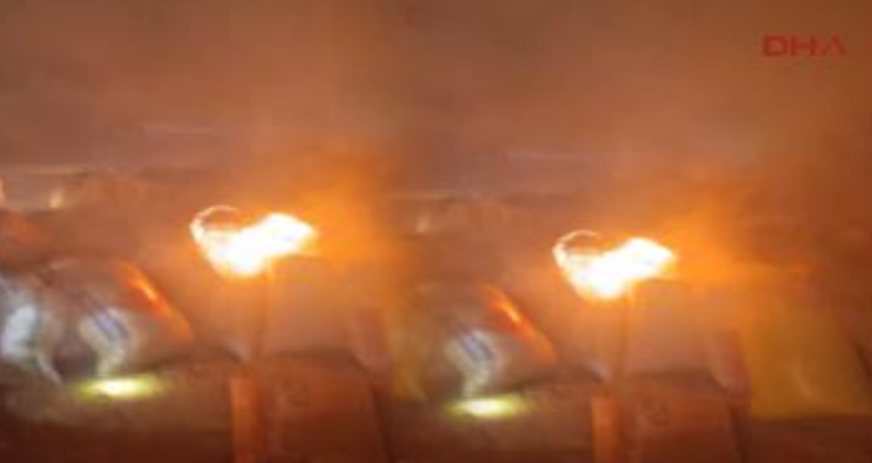 Antalya’daki kereste fabrikasında yangın