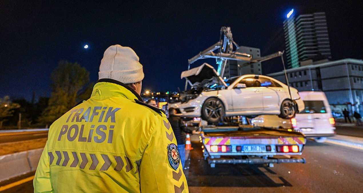 Başkentte zincirleme kaza: Yaralılar var