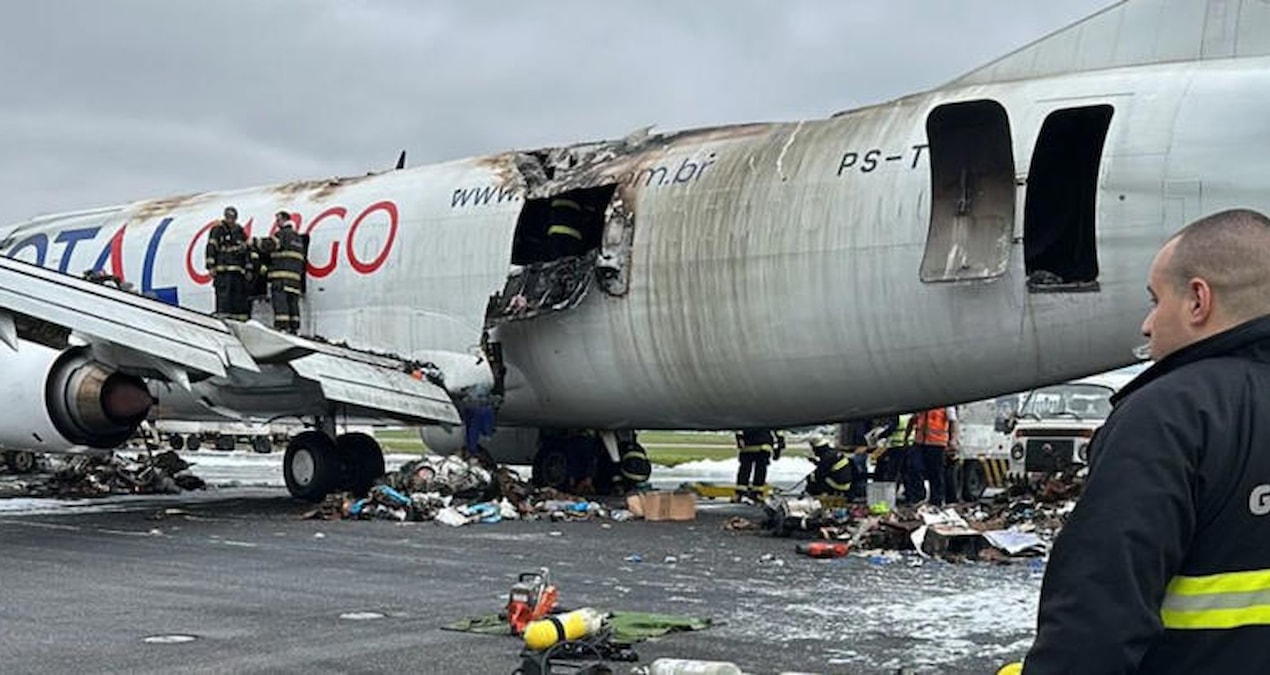 Boeing uçakları yanıyor: Biri kurtuldu diğeri hurda oldu